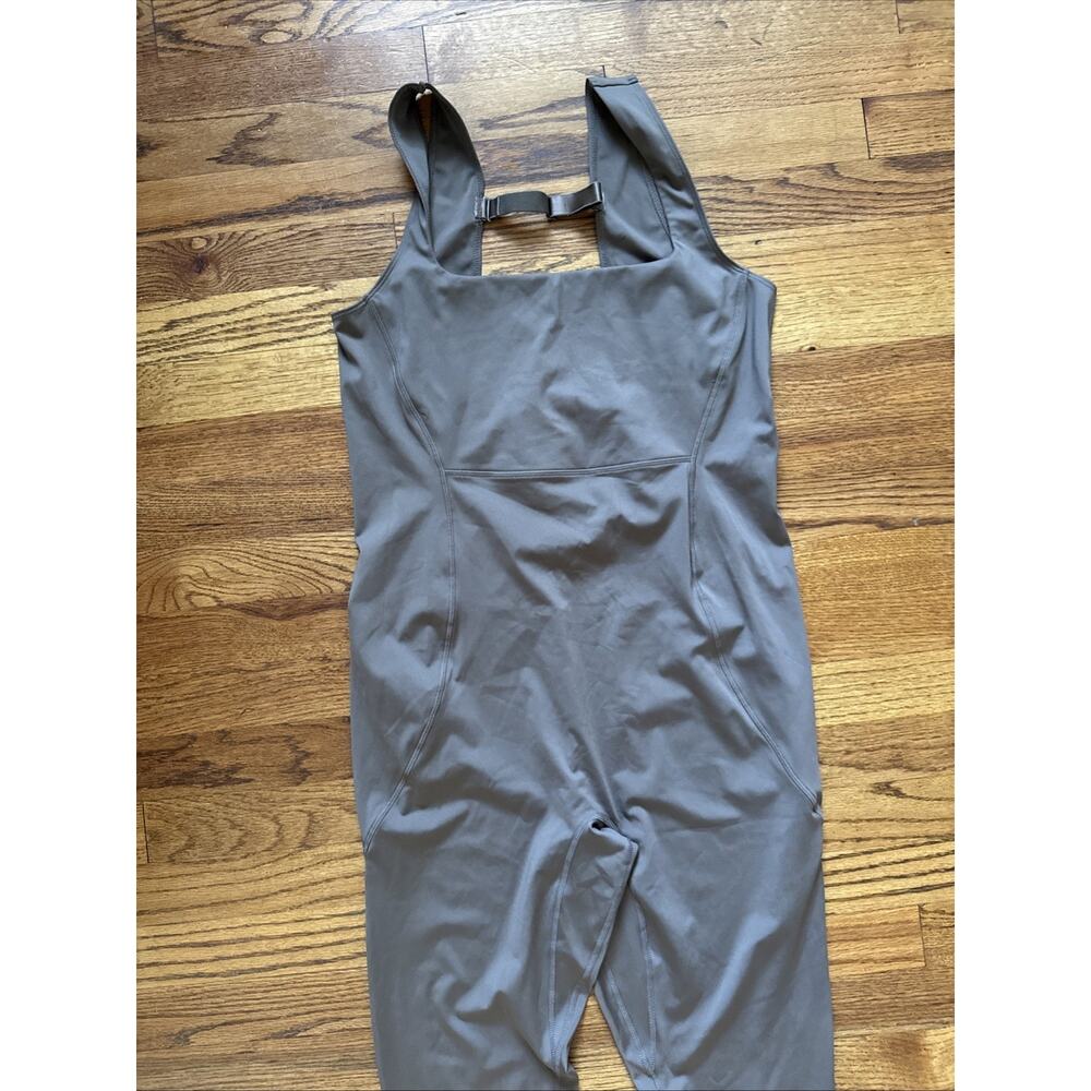 Fabletics Tyra One Piece 7/8 Frontier Green Active Jumpsuit Women's XL C14 - Picture 8 of 9